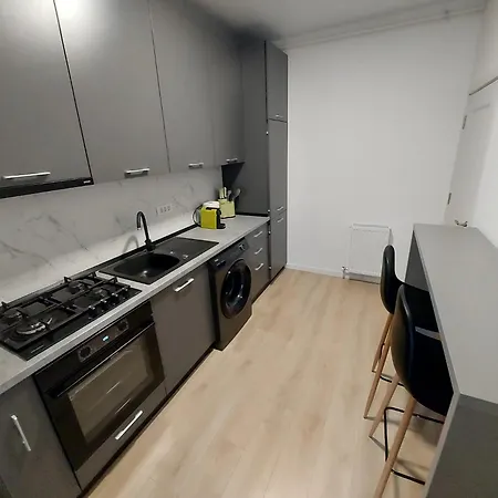 Privat Queen * Navodari