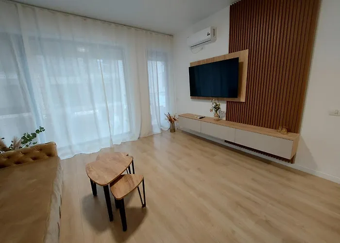 Privat Queen Apartment Navodari