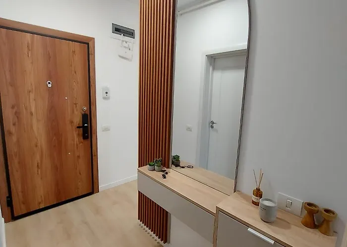 Privat Queen Apartment Navodari