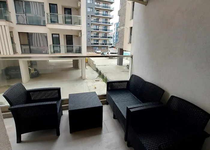 Privat Queen Apartment Navodari