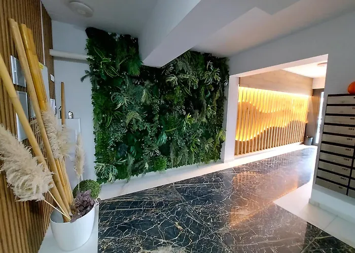 Privat Queen * Navodari